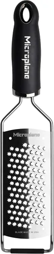Vista 10 de Microplane Gourmet Series - Rallador de queso grueso, 1 unidad (paquete de 1), color plateado