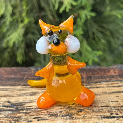 Vista 3 de Figura de zorro de cristal – Miniatura soplada a mano estilo Murano – Adorno de zorro coleccionable para estante o escritorio – Regalo