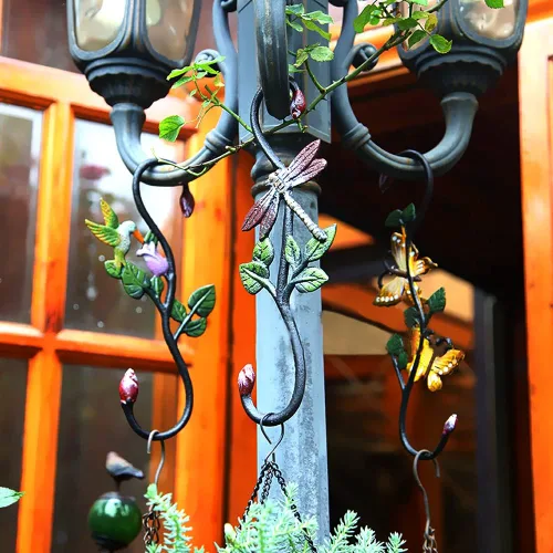Vista 5 de Ganchos en S resistentes, ganchos grandes para plantas al aire libre, ganchos decorativos de metal para colgar macetas de jardín, cestas de flores