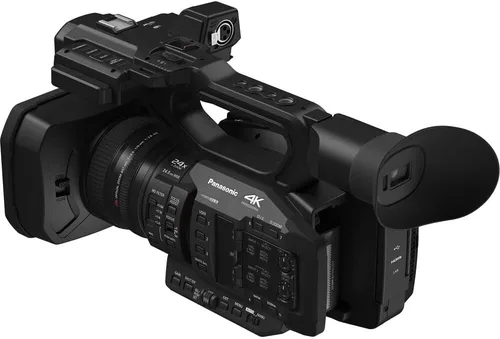 Vista 3 de Panasonic Videocámara HC-X2 4K (HC-X2) + tarjeta de memoria de 64 GB + bolsa + lector de tarjetas + cartera de memoria + protector de tapa + kit