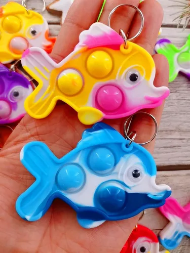 Vista 2 de 20 piezas de regalos para estudiantes de aula de peces, regalos de arcoíris a granel del profesor, mini recompensas de vacaciones pop regalos