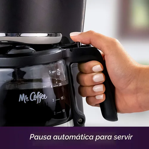 Vista 4 de Mr. Coffee Cafetera Programable de 5 Tazas con Pausa Automática, Jarra de Vidrio, Diseño Compacto, Negro Negro programable
