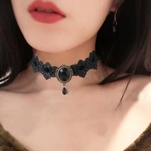 Vista 6 de Gargantilla de encaje gótico retro elegante y sexy, gargantilla de encaje negro con diamantes de imitación, joyería victoriana para mujeres y niñas