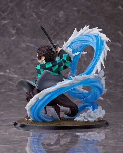 Vista 4 de Aniplex Demon Slayer: Kimetsu No Yaiba Tanjiro Kamado Figura Versión Deluxe