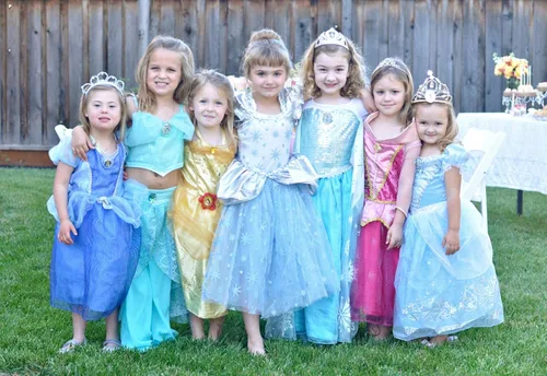 Vista 6 de Disfraz de princesa Elsa para niñas, vestido de fiesta de cumpleaños para niña pequeña