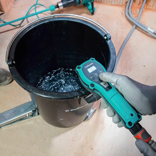 Vista 4 de COLLOMIX Dispositivo de dosificación de agua - Medidor de agua de precisión AQiX para mezcla de materiales con tope de flujo automático y conector