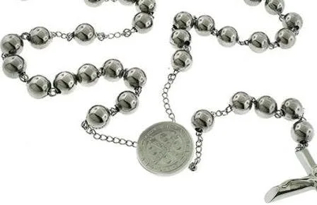Vista 2 de Rosario católico cuentas collar de oración acero inoxidable San Benito medalla de 28 pulgy 6 mm 24 pulg y 6 mm o 18 pulg y 4 mm