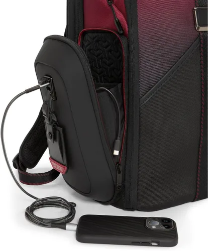 Vista 2 de TUMI - Mochila grande para portátil Alpha Bravo Esports Pro - Mochila definitiva para atletas de deportes electrónicos - Red Ombre, Rojo ombre