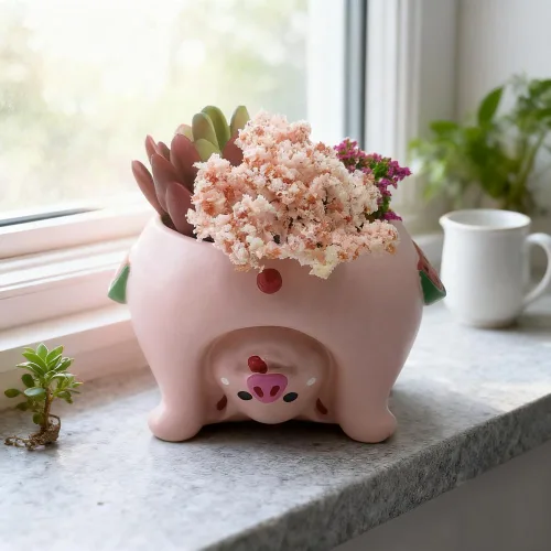 Vista 2 de Adorable Maceta para Suculentas en Forma de Cerdo con Orificio de Drenaje - Soporte para Lápices y Pinceles - Linda Maceta Decorativa de Resina