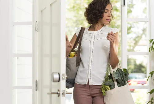 Vista 2 de August, Smart Lock Pro + Connect, dispositivo inteligente para monitoreo de puerta, AUG-SL03-C02-G03, 1.5 volts