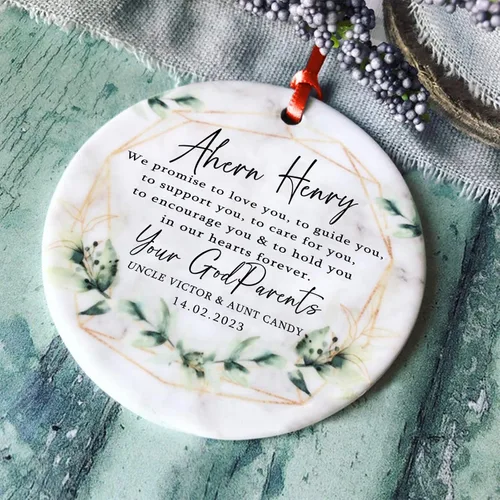 Vista 14 de Recuerdos personalizados de adorno de Navidad para bebé, regalos de bebé que llegan, adornos de cerámica para árbol de Navidad, adornos de primera