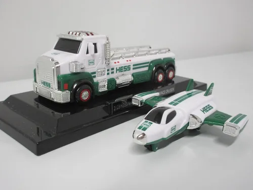Vista 7 de Hess Toy Truck 2023 25th Anniversary Mini Collection - Primer camión, camión de juguete con crucero espacial y petrolero