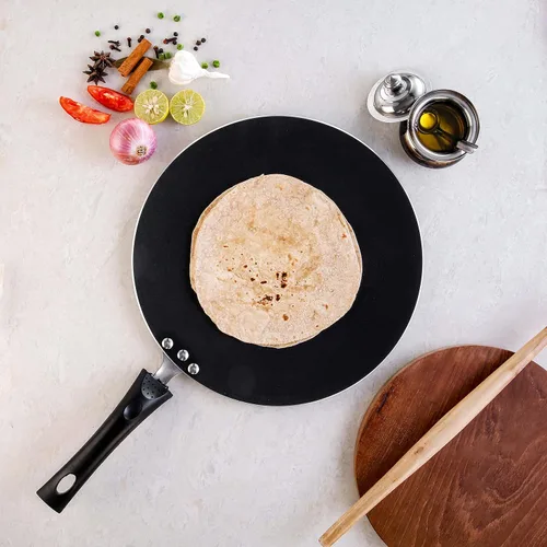 Vista 7 de Vinod Cookware - Plancha de cocina plana multi (Tawa) con base de inducción, sartén antiadherente 100% aluminio con superficie antiarañazos, sartén