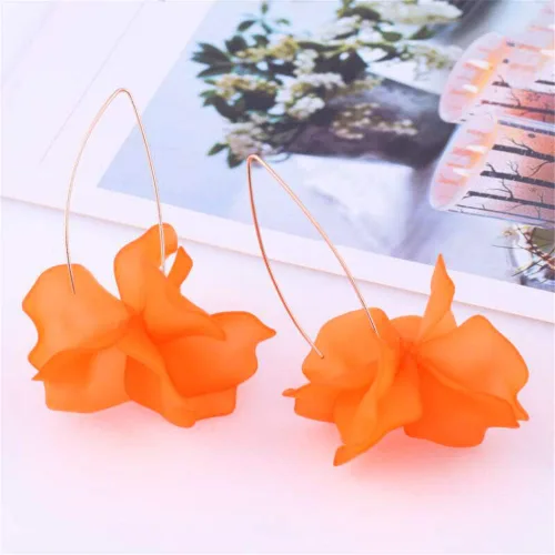 Vista 3 de Aretes bohemios de resina con pétalos de rosa, aretes largos de acrílico escalonados, aretes de borla floral exagerados para mujeres y niñas