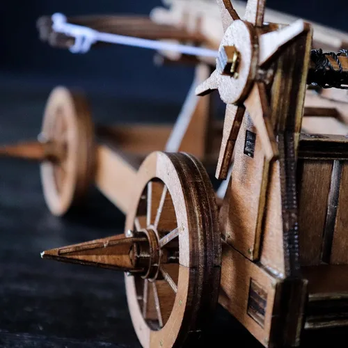 Vista 9 de The Wu-HOU Crossbow Chariot Three Kingdoms Weapons Scale Model Kits-DIY Rompecabezas de madera 3D Juguete de mesa Retro Mecánico