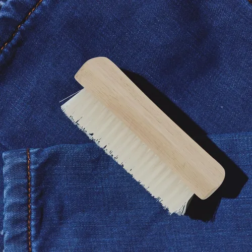 Vista 9 de Cepillo de brillo multiusos para ropa, zapatos, cerdas de nailon suave, cepillo de limpieza de lavandería con mango de madera para chaquetas