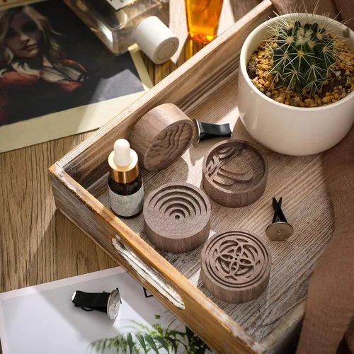 Vista 4 de Teenyyou Difusor pasivo de aromaterapia de madera, 4 unidades, con clip de ventilación, ambientador redondo de madera de nogal, regalos de invierno
