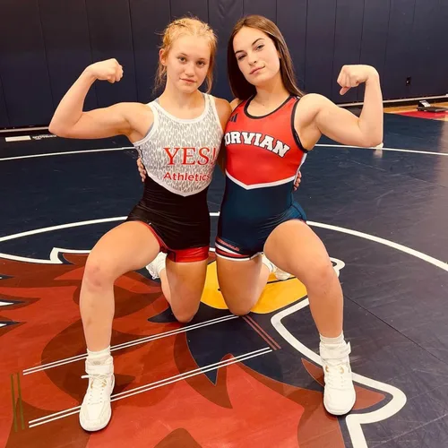 Vista 9 de Yes! Athletics Champion1 Wrestling Shoes for Women and Girls - Lightweight, Durable Athletic Shoes for Boxing, Weightlifting, MMA, Kickboxing
