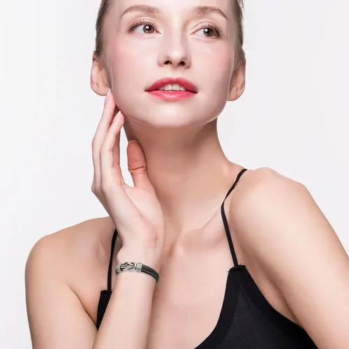 Vista 4 de Pulsera de cuero trenzado de acero inoxidable para hombre, con cierre magnético de acero inoxidable para mujeres y hombres, joyería de pareja