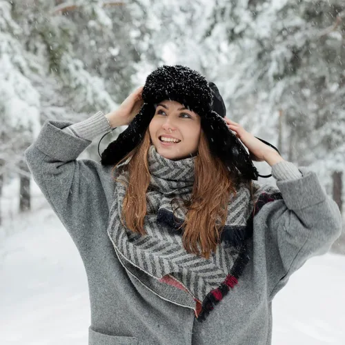 Vista 3 de Peicees Sombreros de invierno para hombres y mujeres, sombreros de invierno Ushanka, sombrero de trampero con calentador de orejeras para adultos