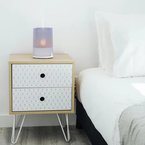 Vista 5 de Vornado Votiv Humidificador ultrasónico de 4 habitaciones para toda la habitación con iluminación ambiental, salida de 1 galón, asa de transporte