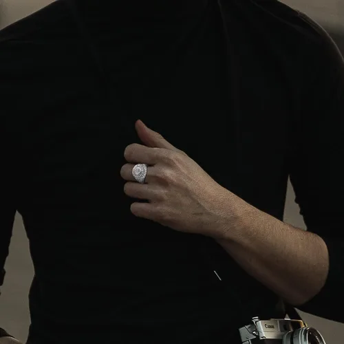 Vista 7 de FIASASO 6 anillos chapados en oro de 18 quilates para hombres, anillo de imitación de diamantes de imitación para helados, anillo redondo de hip hop