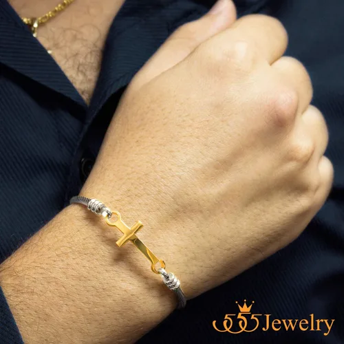 Vista 2 de 555Jewelry Pulsera religiosa de acero inoxidable con cierre de cruz para hombres y mujeres