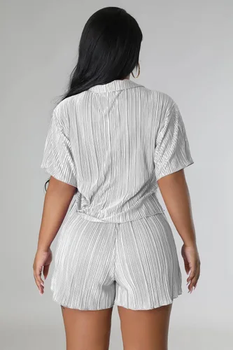 Vista 2 de Mincib Conjunto de 2 piezas plisado para mujer, camiseta casual de manga corta con botones y pantalones cortos de cintura alta Y2K Streetwear