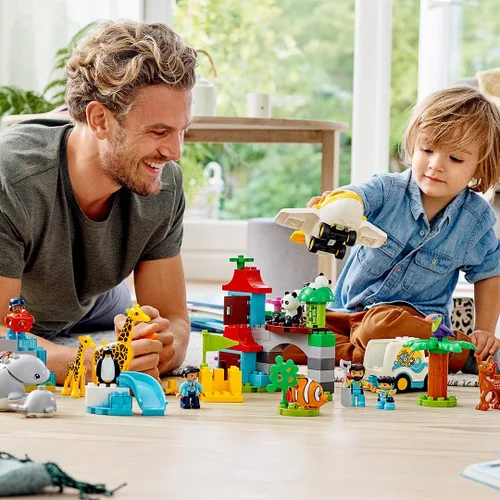 Vista 2 de LEGO DUPLO Town World Animals 10907 - Ladrillos de construcción exclusivos (121 piezas)
