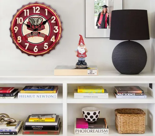 Vista 7 de Alabama Crimson Tide Gnomo - Figura de resina para decorar el dormitorio, apartamento universitario, regalo ideal para vacaciones, graduación