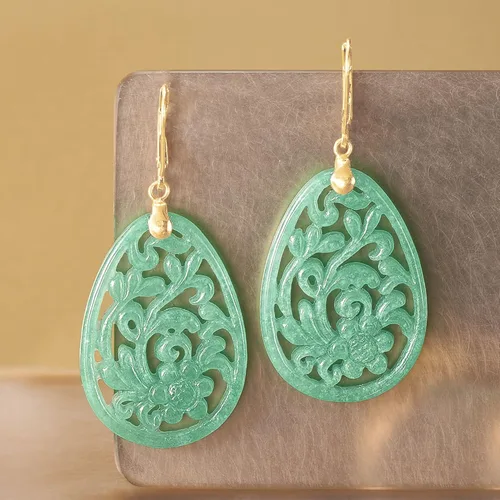 Vista 3 de Ross-Simons Pendientes colgantes florales de jade tallados en oro amarillo de 14 quilates