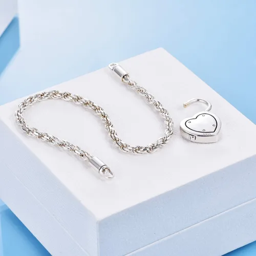 Vista 2 de ONEFINITY Pulsera de urnas para cenizas humanas con cierre de corazón dije de urna y cenizas pulsera de plata de ley 925 pulsera de recuerdo