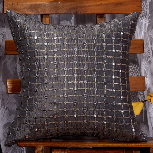 Vista 30 de Juego de 2 almohadas decorativas negras de 12 x 12 pulgadas, fundas de almohada pequeñas de seda para sofá, funda de cojín bordada con lentejuelas