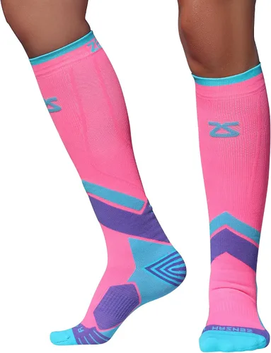 Vista 21 de Calcetines de compresión Tech+ de Zensah para correr
