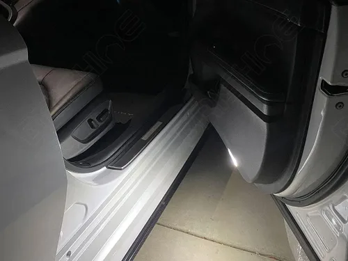 Vista 5 de Kit de luz interior LED blanca para Nissan Titan 2004 2005 2006 2007 2008 2009 2010 2011 2012 2013 2014 2015 paquete de bombillas interiores