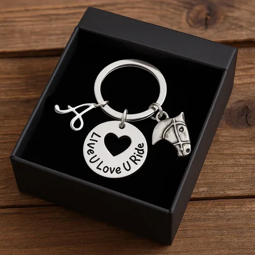 Vista 7 de Llavero de caballo con sombrero de vaquero, dijes para botas y herradura, accesorio occidental de acero inoxidable, regalo ecuestre para mujeres