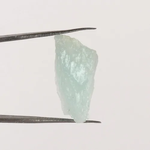 Vista 3 de GEMHUB Aguamarina azul cielo crudo de aproximadamente 21.60 ct cristal curativo, piedra natural de cristal de aguamarina áspera, Gema, Brasil