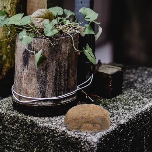 Vista 5 de 2pcs Outdoor Fake Rock Key Hider Box Waterproof Stone Shaped Key Holder for Garden Yard Safe Storage Device