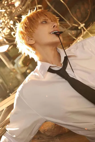 Vista 2 de VZQI Chainsaw Man Cosplay Denji Collar Metal Negro Colgante Cuerda Elástica