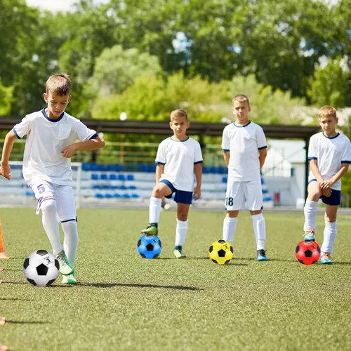 Vista 6 de Deekin 12 pelotas de fútbol a granel con bomba desinflada, tamaños 3, 4, 5, tamaño oficial, pelota de fútbol deportiva para niños, jóvenes
