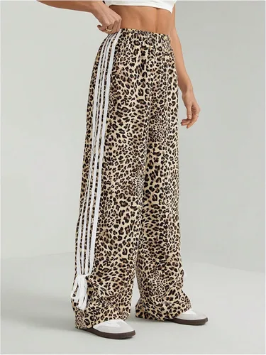 Vista 4 de Floerns Pantalones de pierna ancha con estampado de leopardo a rayas Y2K Marrón claro