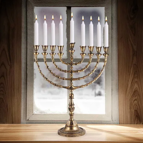 Vista 4 de Menorá tradicional extra grande de Janucá para uso con velas de Shabat o vasos de aceite, Menorá de Hanukkah de aspecto antiguo, para Shul Oro