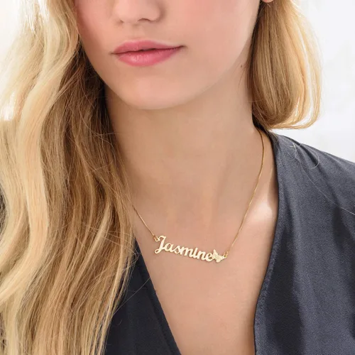 Vista 3 de MYKA - Collar con nombre personalizado con dije de mariposa - Colgante personalizado - Metales preciosos plata de ley 925 y chapado en oro de 18
