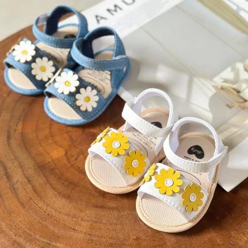 Vista 3 de Ohwawadi Sandalias para bebés niños y niñas, suela suave, vestido de boda, zapatos planos, sandalias de playa, zapatos de cuna para recién nacidos