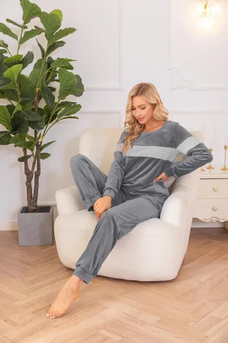 Vista 4 de Ekouaer Conjunto de chándal casual de terciopelo para mujer, pijama de manga larga, suave, conjunto de chándal para correr