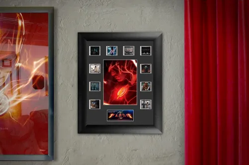 Vista 5 de Trend Setters DC Comics - The Flash - Flash - FilmCells - Presentación de mini montaje de FilmCells de 11 x 13 pulgadas - Diez (10) clips de Mini
