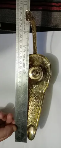 Vista 4 de Lámpara de aceite Aladdin de 100 % latón puro de 10 pulgadas, genio/Chirag ornamentado, latón dorado, juguetes vintage y regalos para niños, fiesta