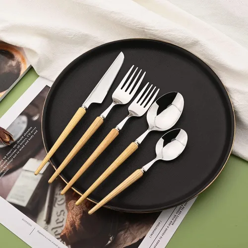 Vista 4 de Juego de cubiertos de acero inoxidable para 4 Uniturcky 24 piezas con cuchillos para carne, juego de cubiertos con mango de madera para el hogar