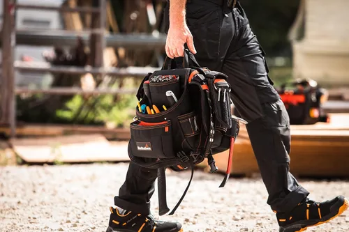 Vista 4 de Hultafors Work Gear HT5617 Pro Framer Combo Delantal con tirantes estilo yugo, cinturón de herramientas de poliéster balístico resistente, bolsillos