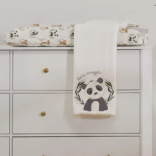 Vista 2 de Levtex Baby - Funda para cambiador de pañales Mozambique - Se adapta a la mayoría de cambiadores estándar - Animales de la selva - Felpa gris